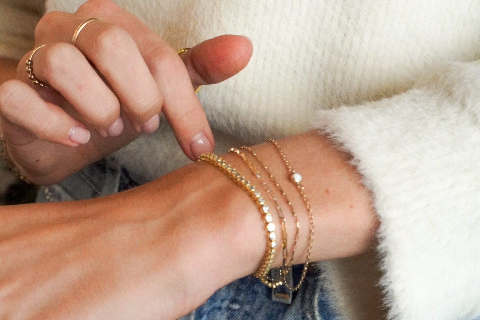 New break light for Porsche. Full single line from left to right below the rear window