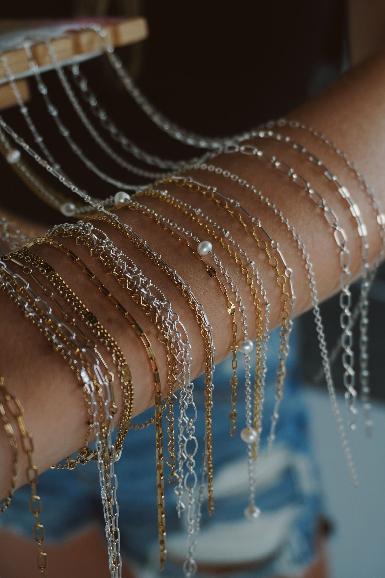 Red Porsche moving fast